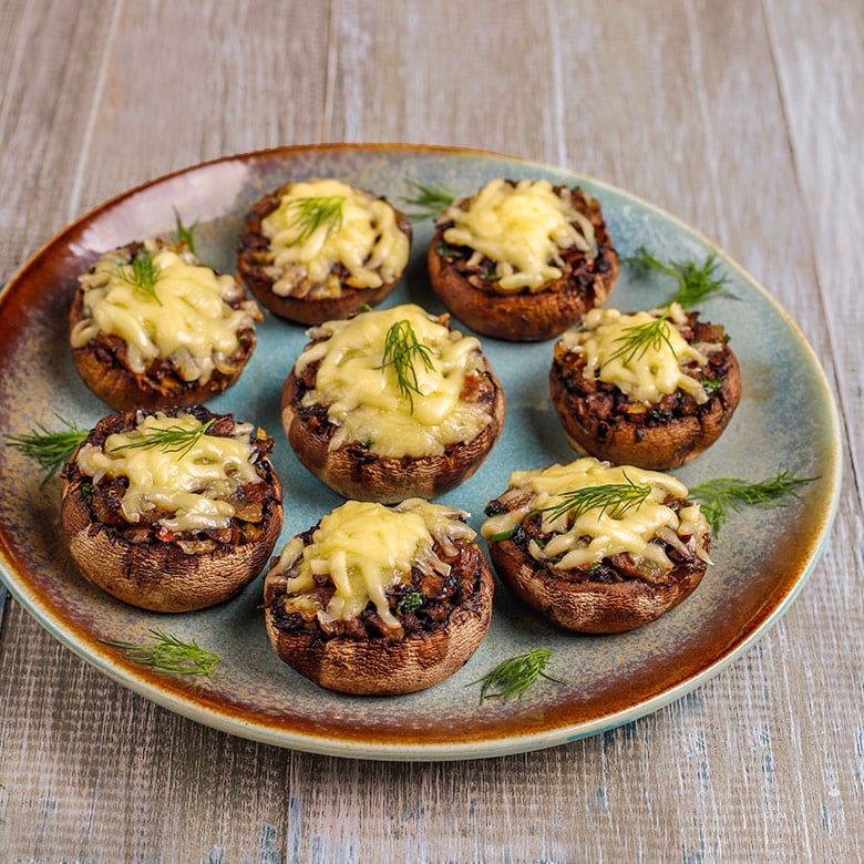 champinones rellenos al horno con sobrasada y queso