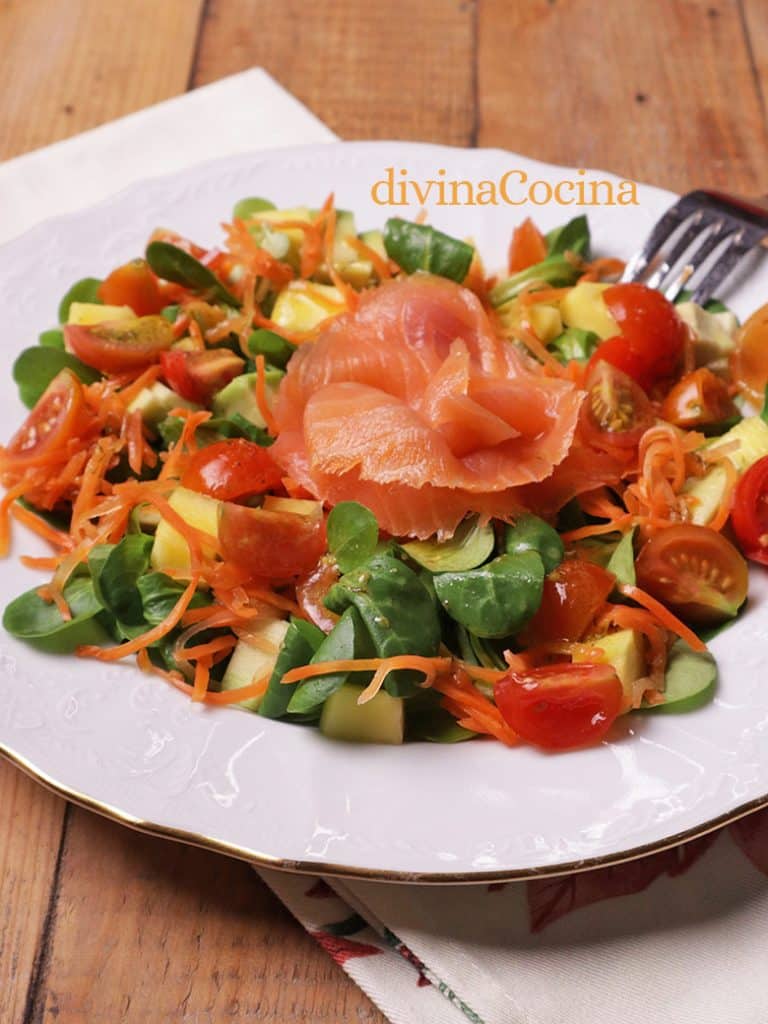 Ensalada De Salmón Ahumado - Receta De DIVINA COCINA