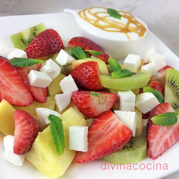 Ensalada de frutas y queso fresco -Receta de DIVINA COCINA