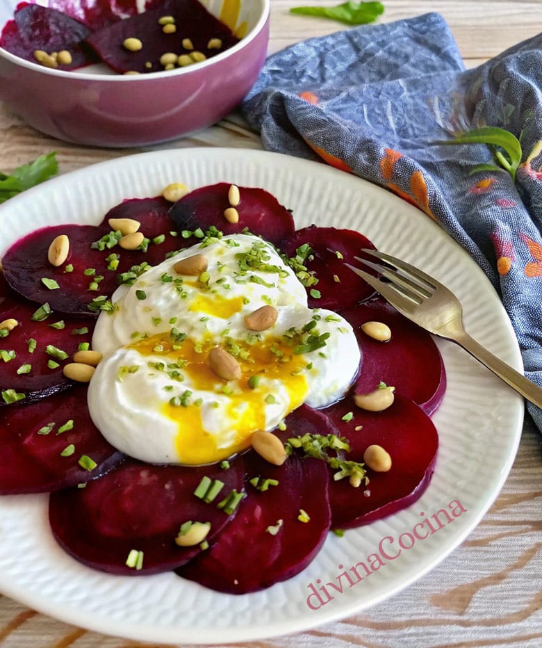 carpaccio de remolacha con burrata