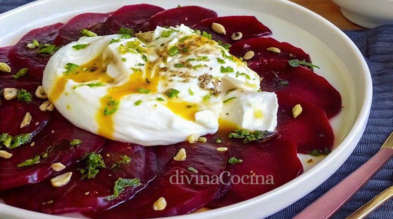 carpaccio de remolacha con burrata