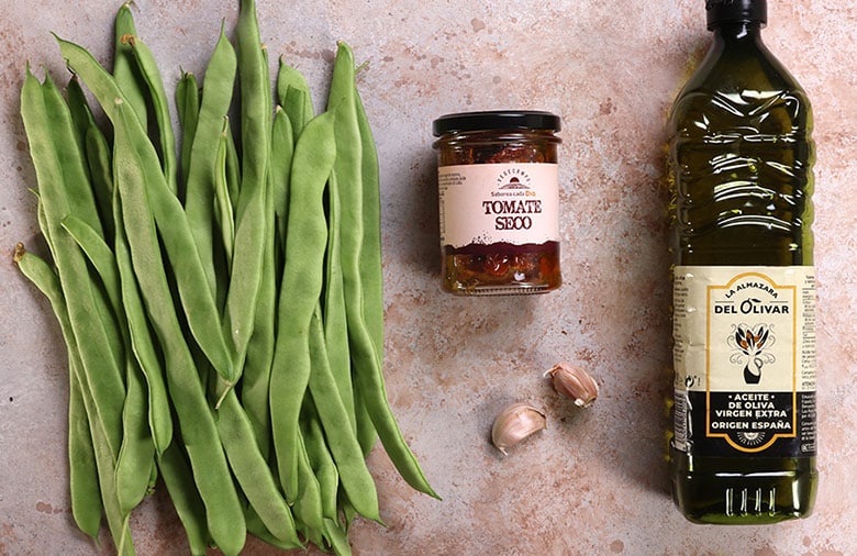 judias verdes salteadas con tomates secos