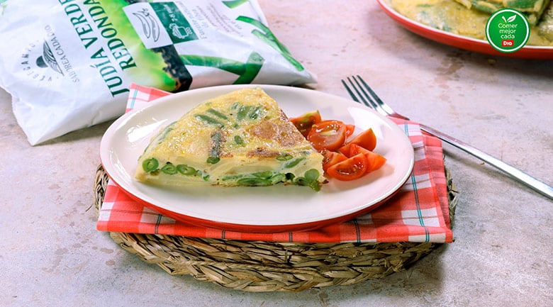 tortilla de patatas con cebolla y judias verdes