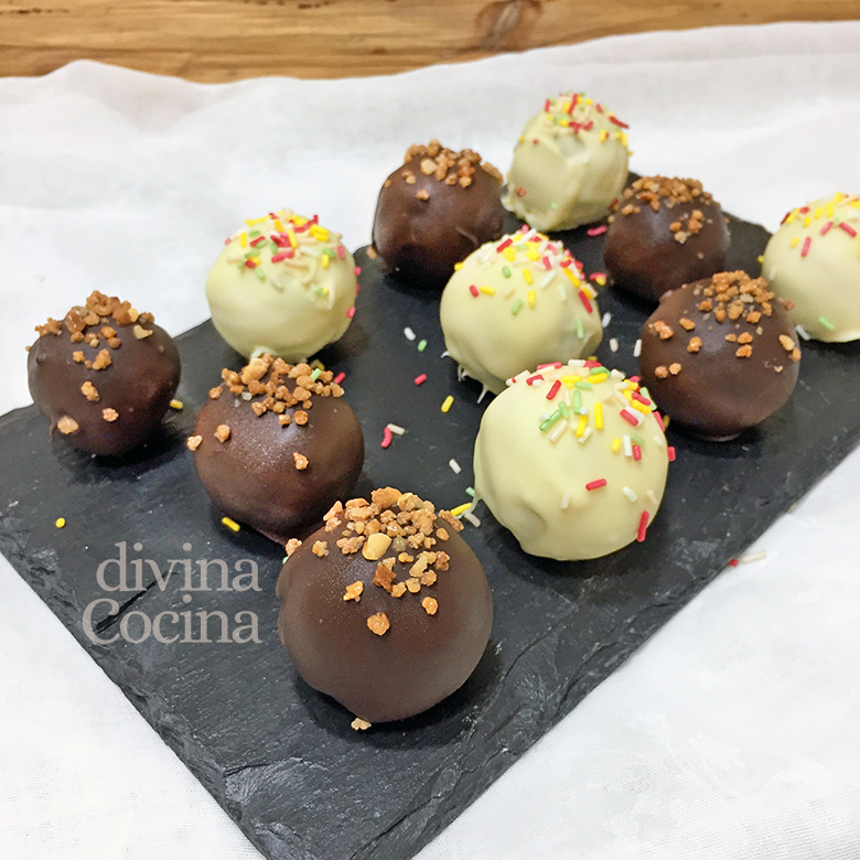 Cake pops de Chocolate - Receta de DIVINA COCINA